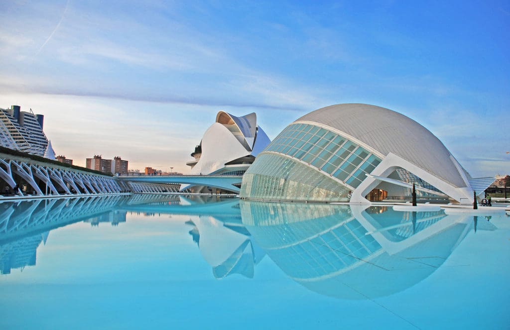 Valencia Ciudad de las Artes y las Ciencias photo Cata flickr.com/cata13es